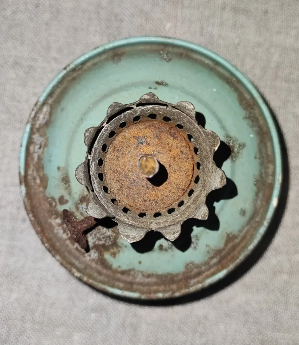Antique oil lamp - Image 3
