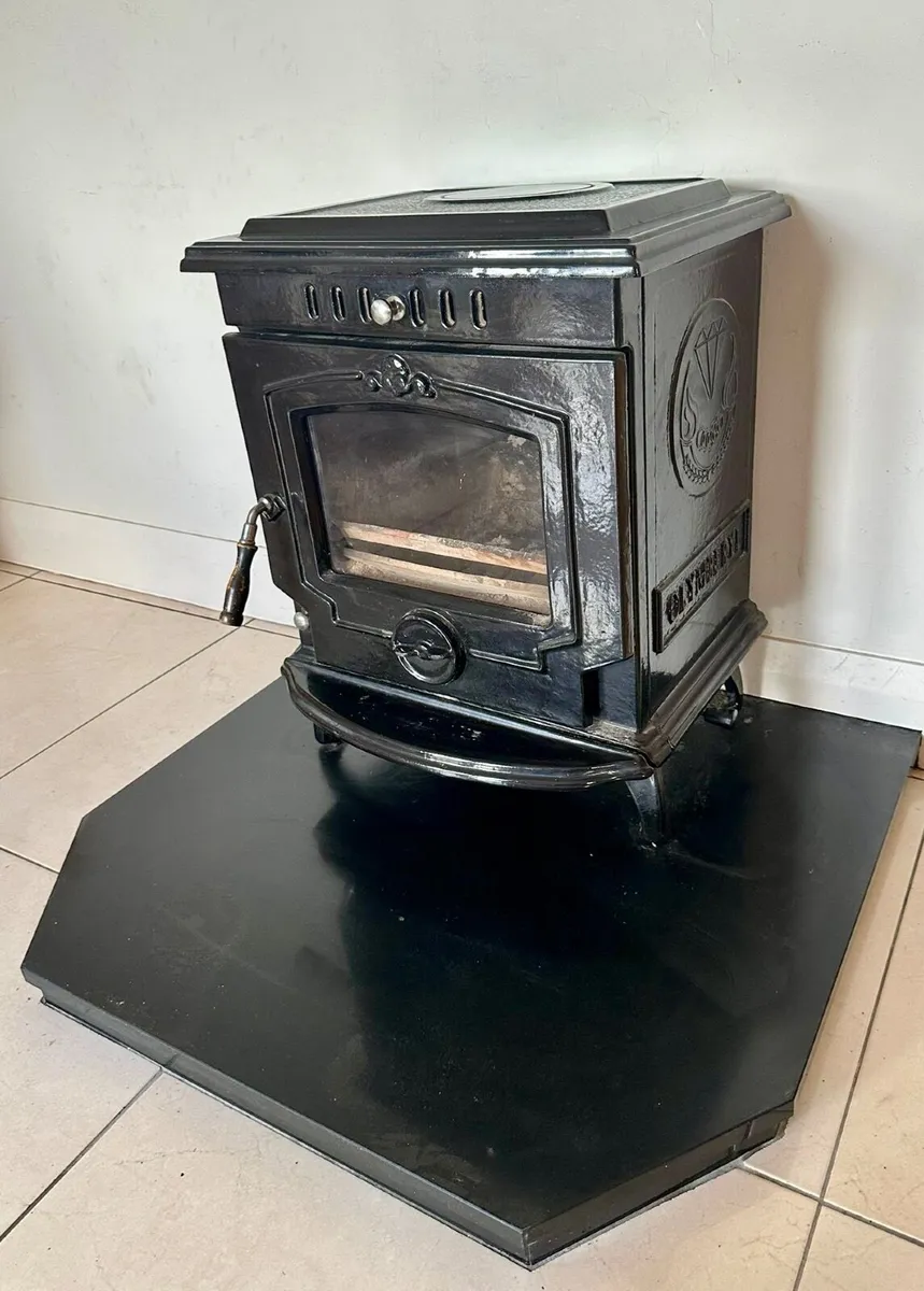 Olymberyl Black Enamel Stove and Hearth - Image 3