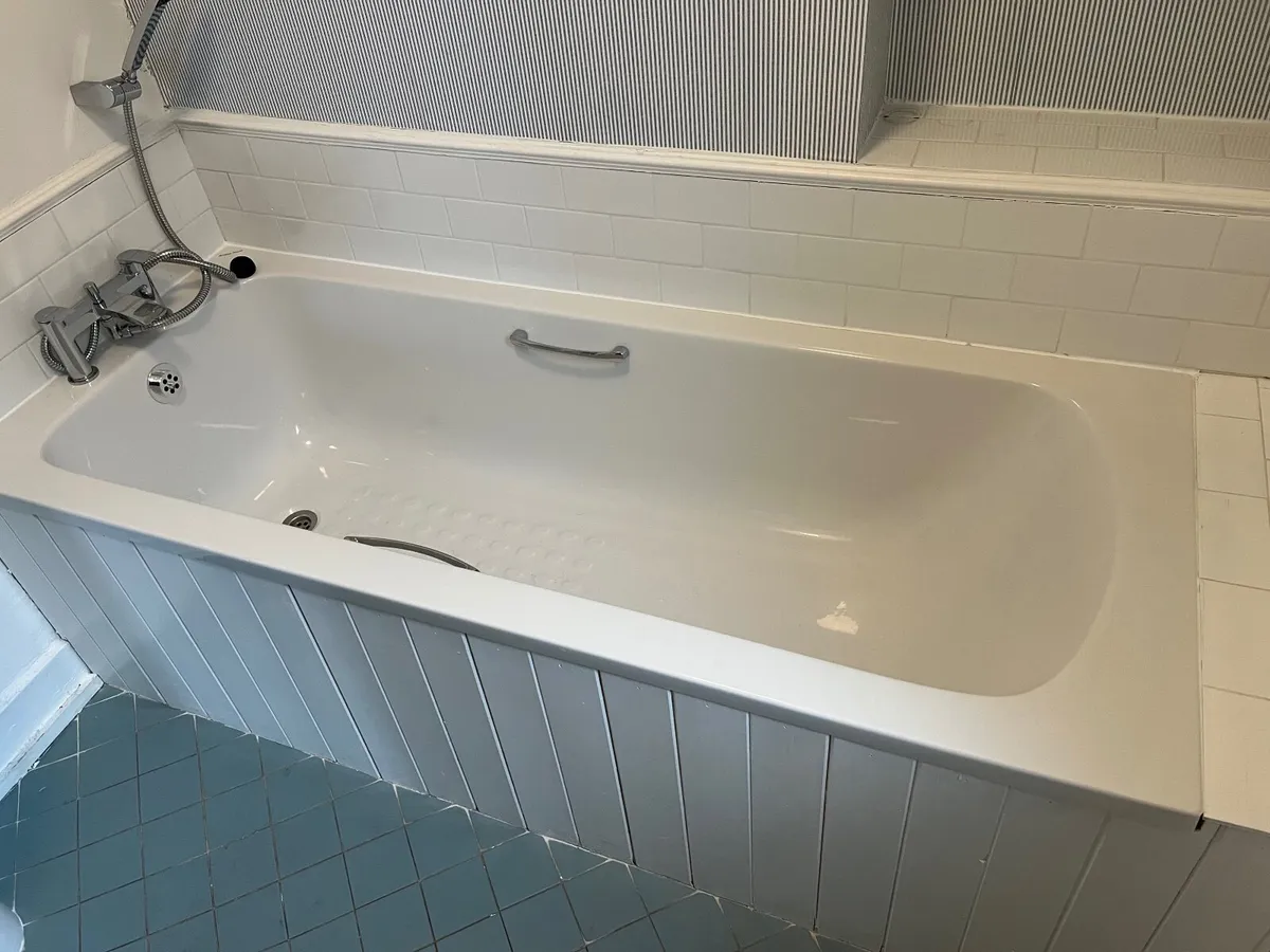 Bath Tub - Image 1