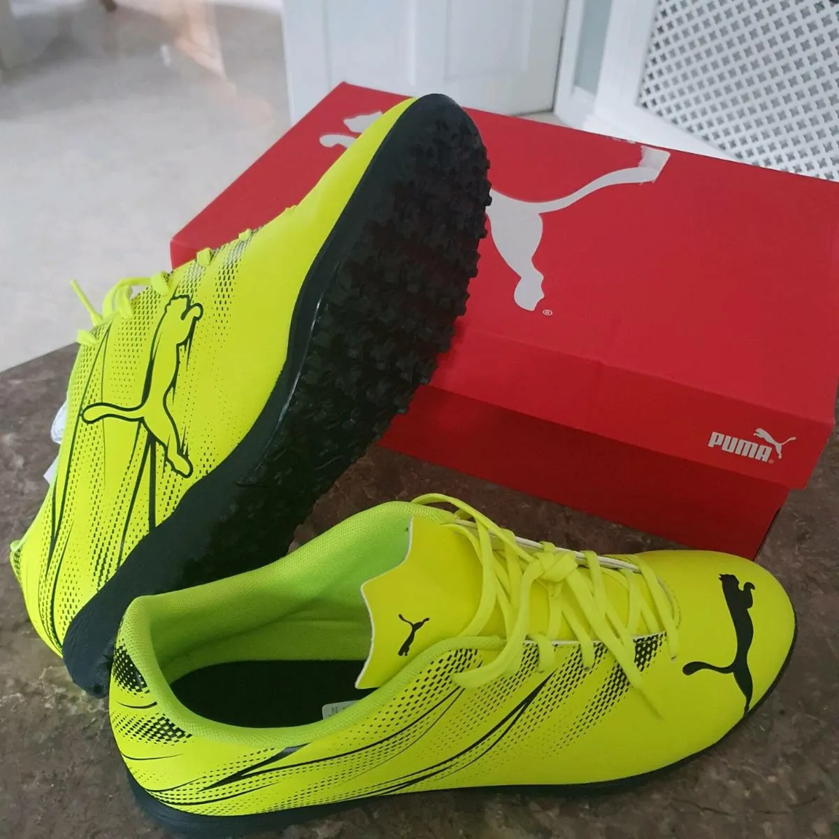 Puma  astro style runners - Image 1