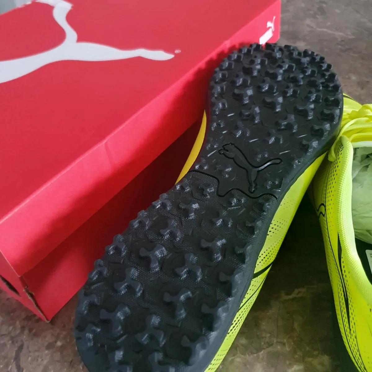 Puma  astro style runners - Image 3