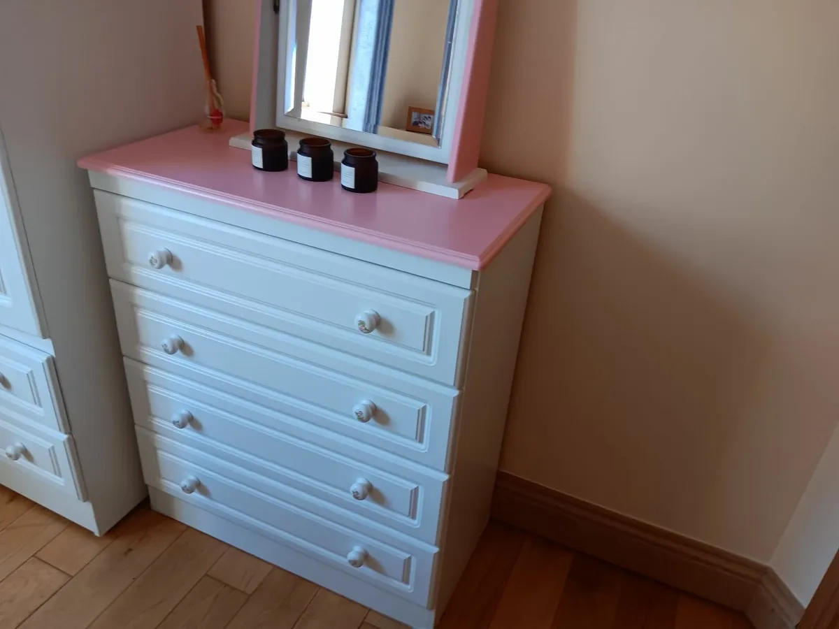 Wardrobe dressing table - Image 4