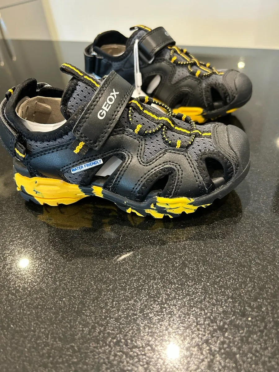 Baby shoe - Image 2