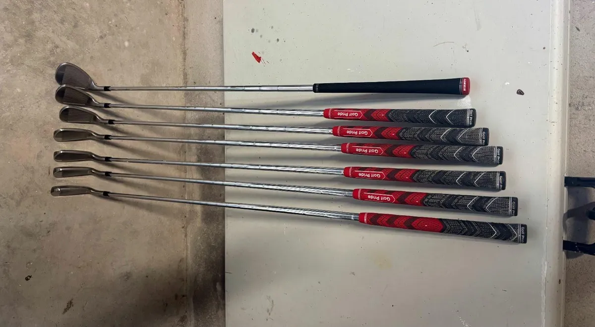 STEALTH Irons (5-SW) 7 Clubs - Image 1