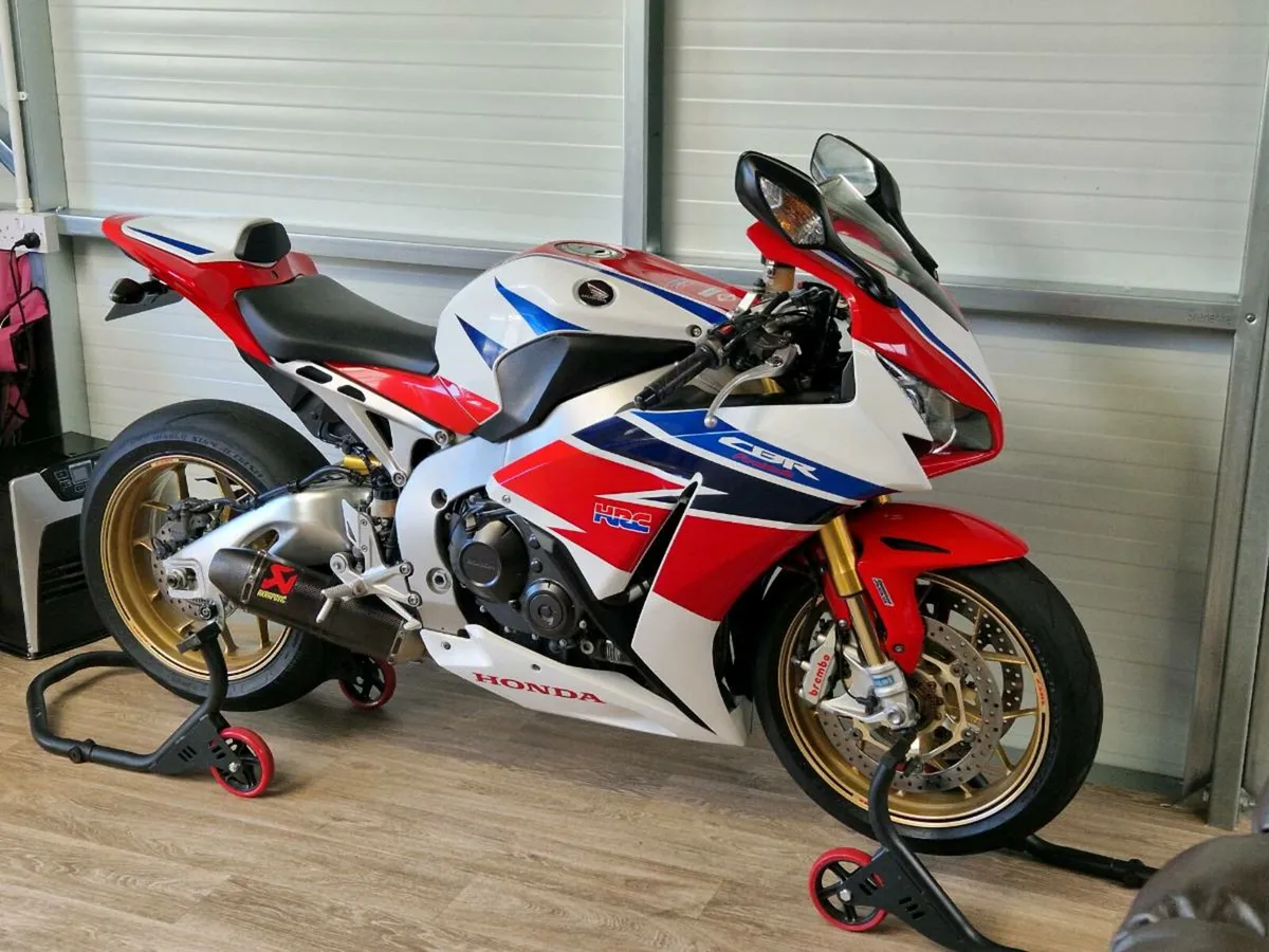 Honda CBR 1000 RR SP Fireblade - Image 4