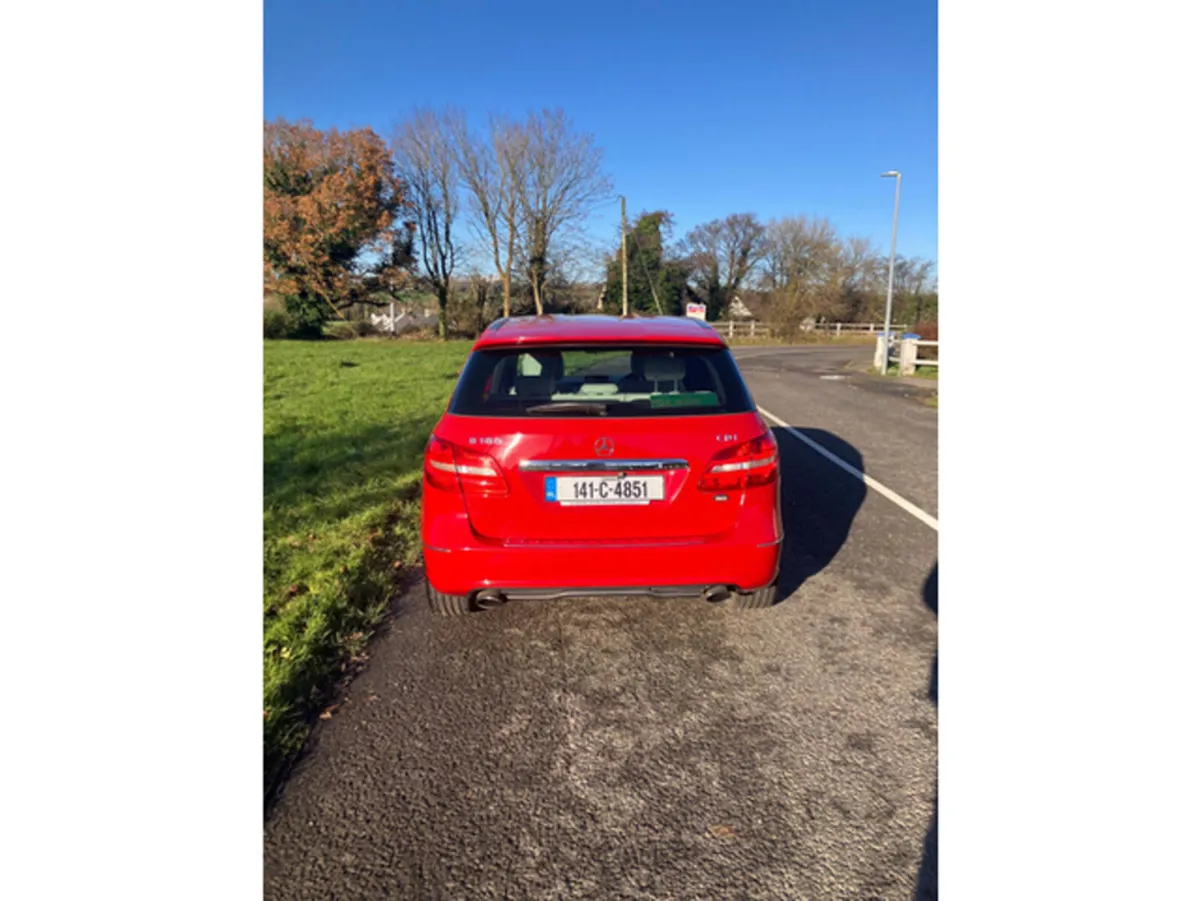 Mercedes-Benz B-Class 180 CDI SPORT BLUE EFFICIENC - Image 4