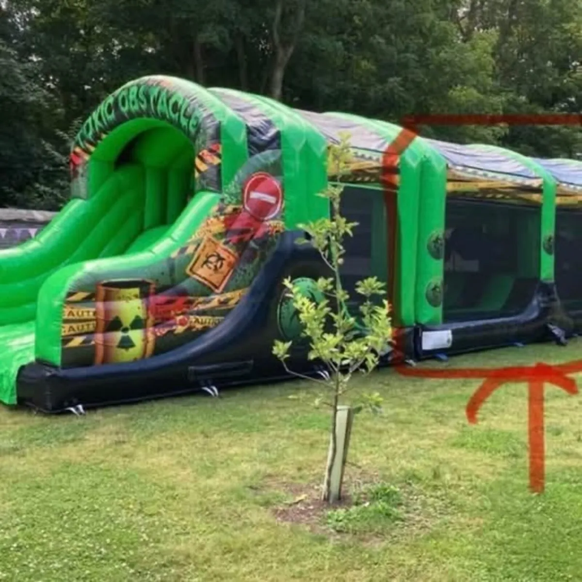 bouncy castle 3 part obstacle course + 3 blowers - Image 3