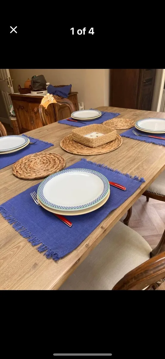 Large dining Table - Image 1