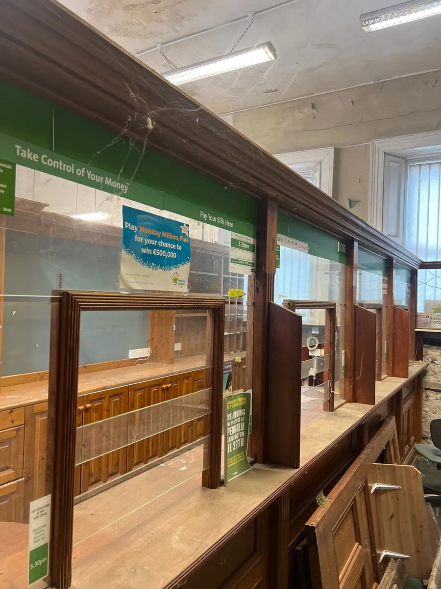 Post office counter - Image 2