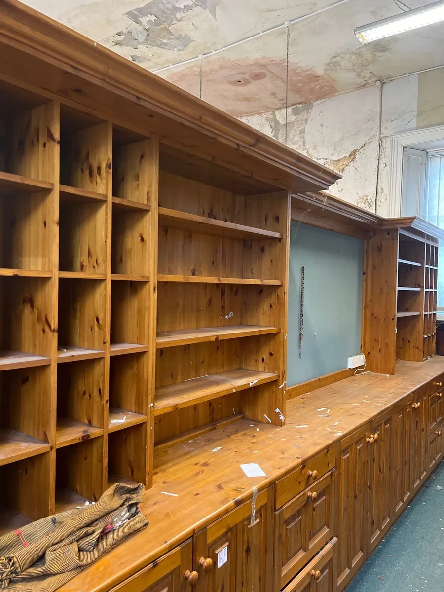Post office counter - Image 3
