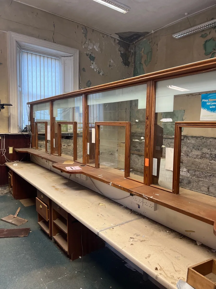 Post office counter - Image 4