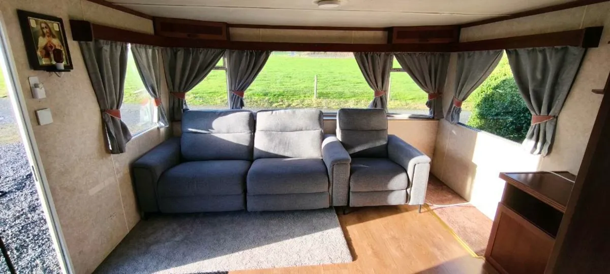 Mobile Home - Image 3