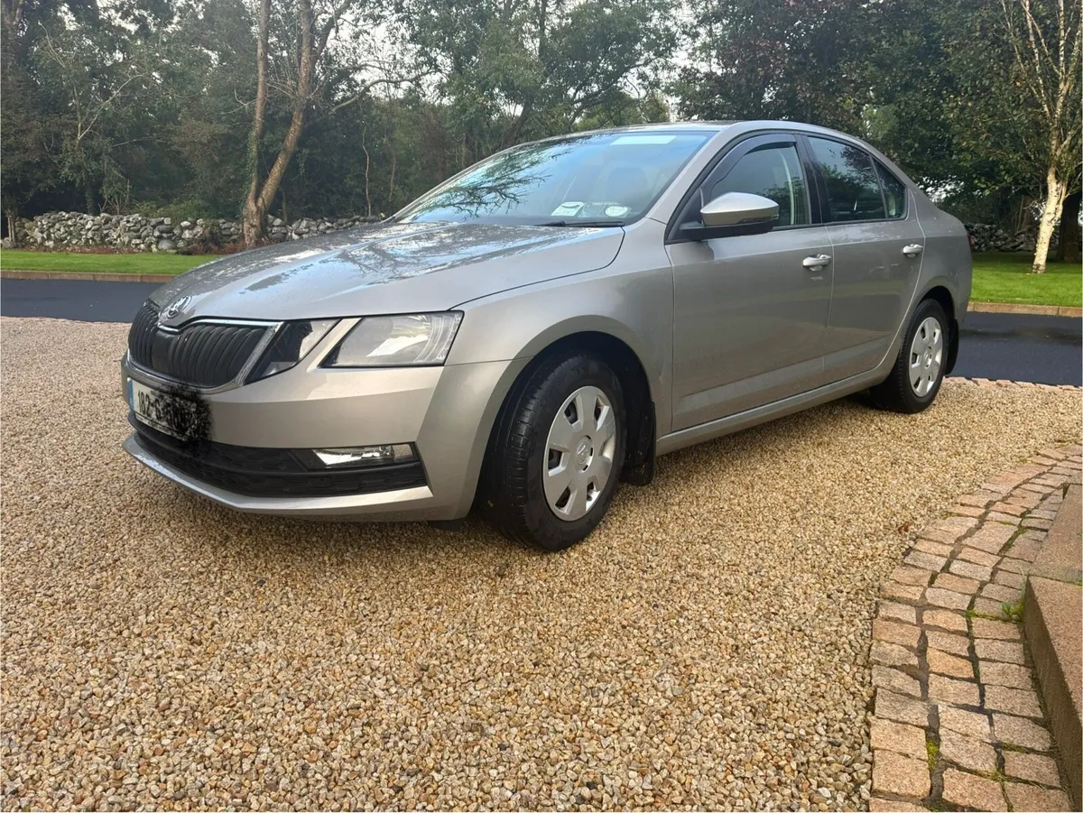 Car - Image 1
