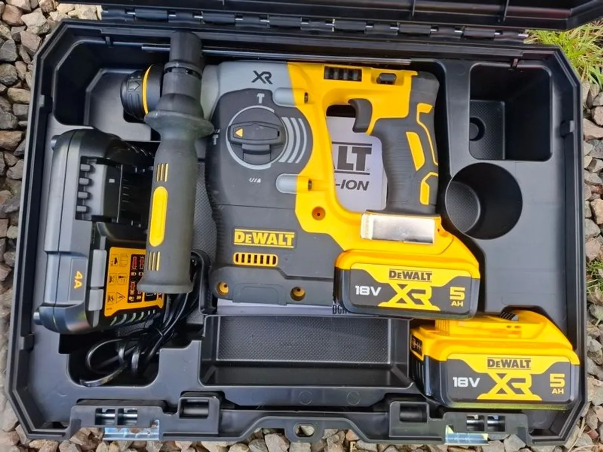 dewalt sds 2 x 5aH batteries