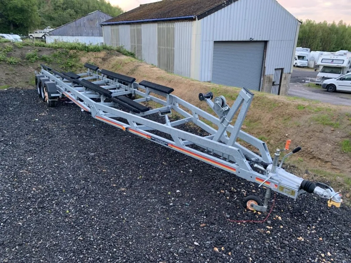 Tri axle boat trailer required. - Image 1