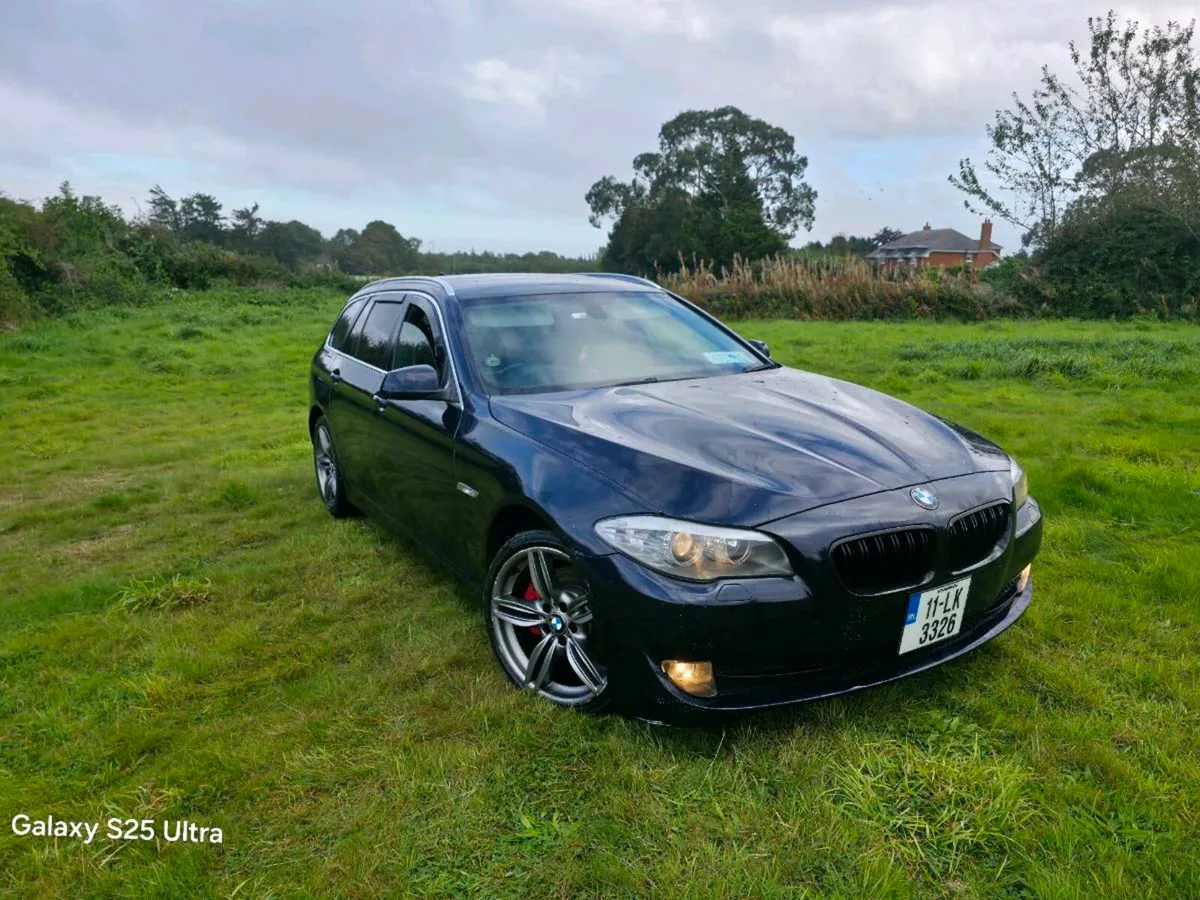 Manual 2011 BMW 520D F11 Touring - Image 1