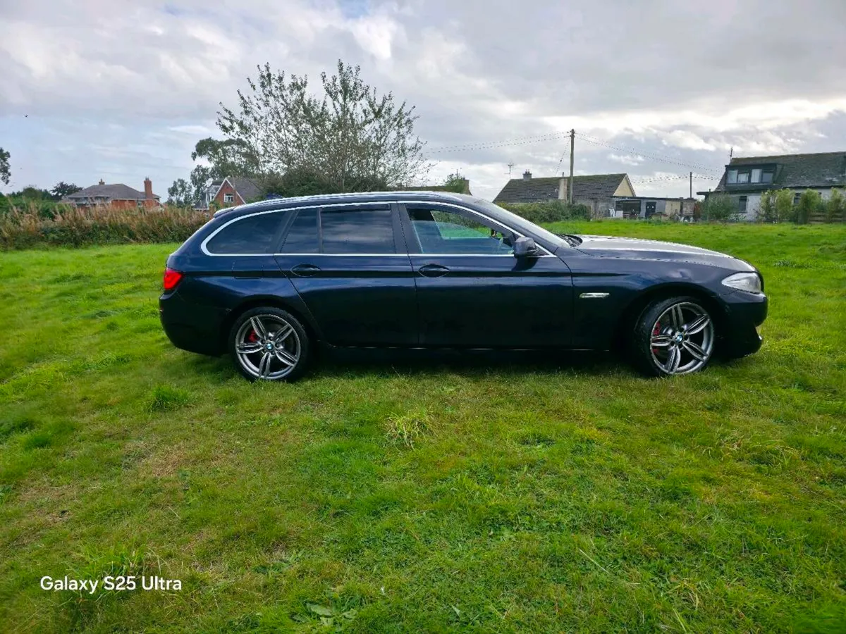 Manual 2011 BMW 520D F11 Touring - Image 2