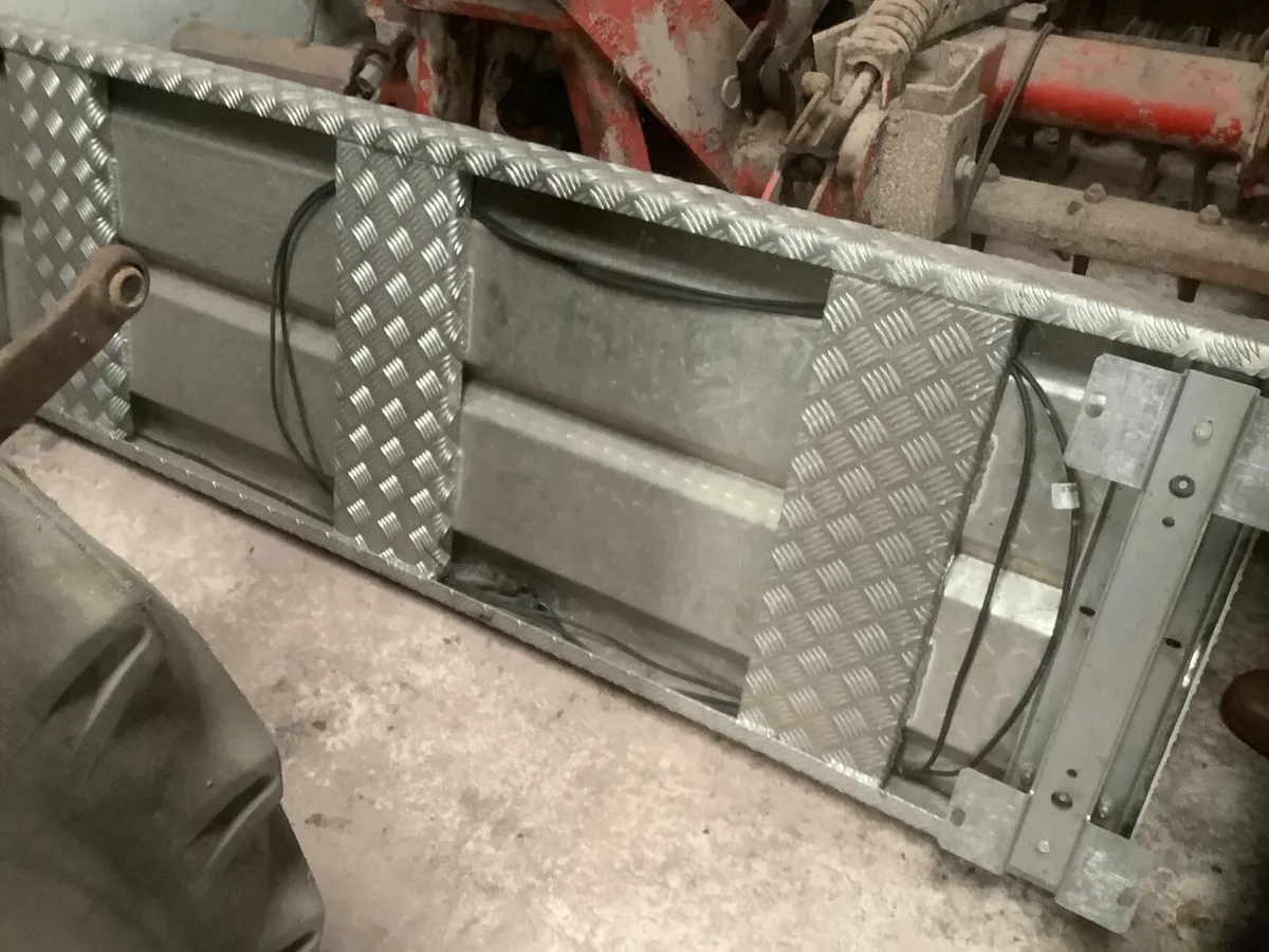 Muck Spreader - Image 3