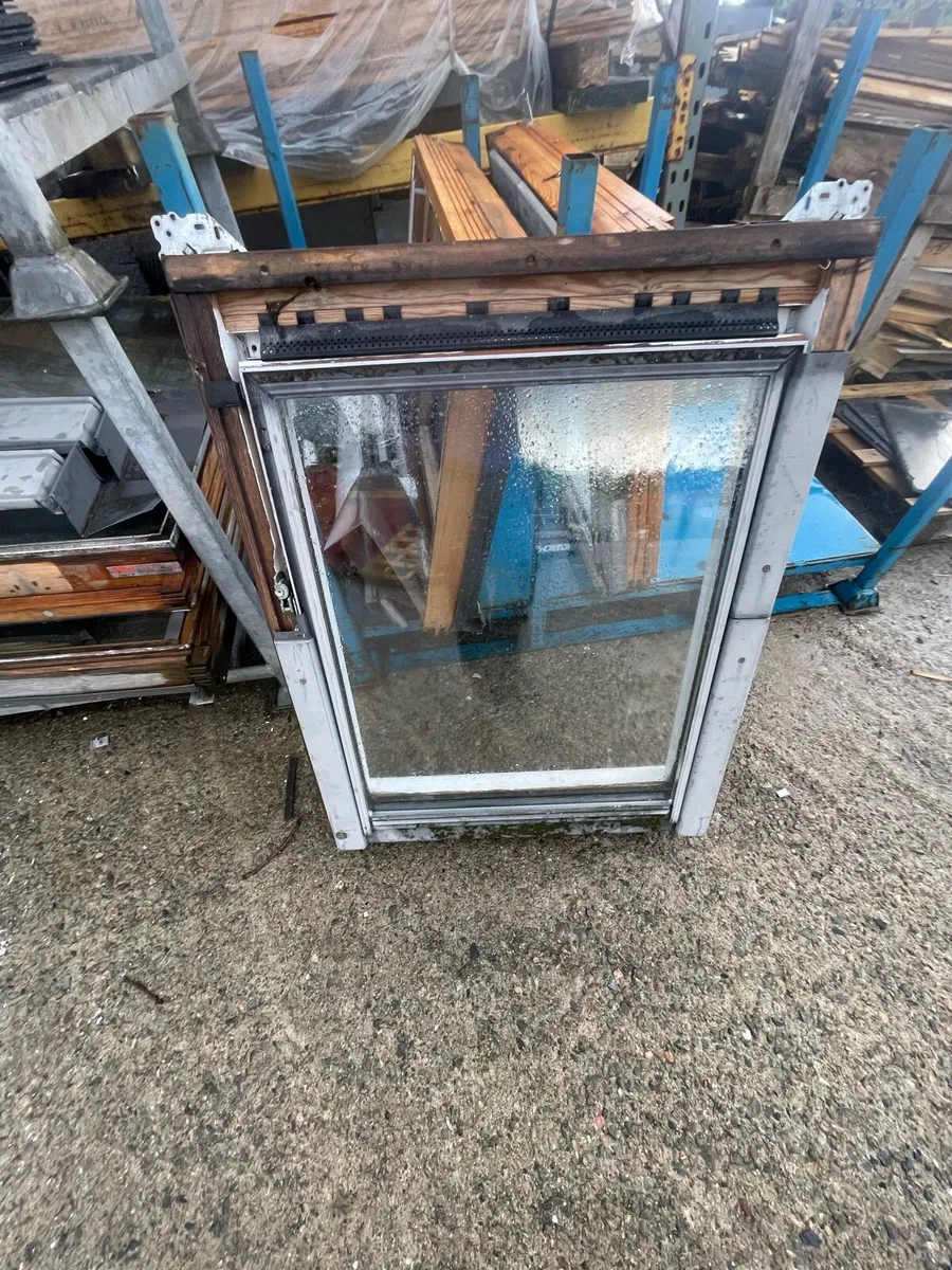 VELUX windows and flashings - Image 1