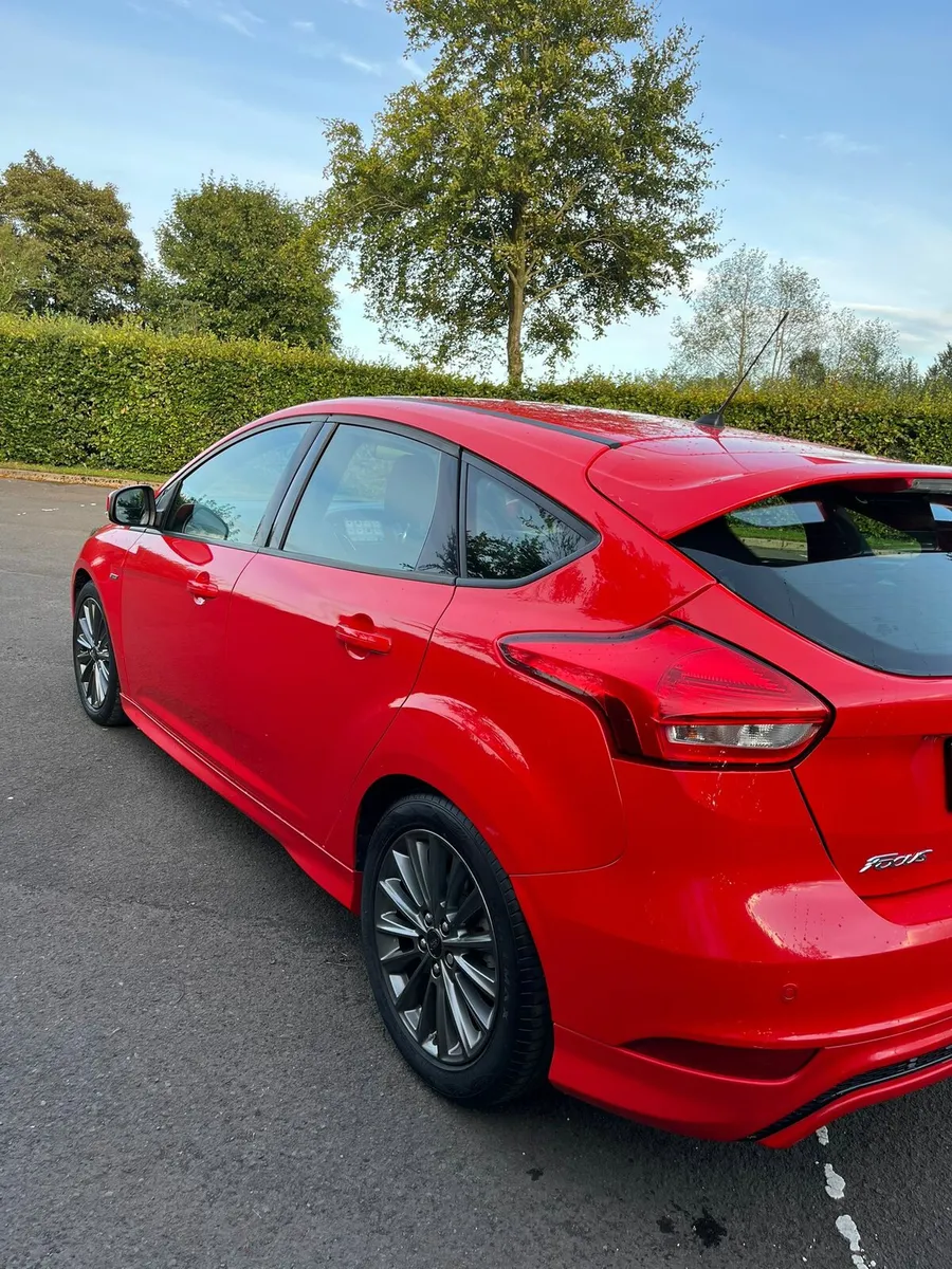Ford Focus ST Line 1.5TDCI Diesel - Image 3