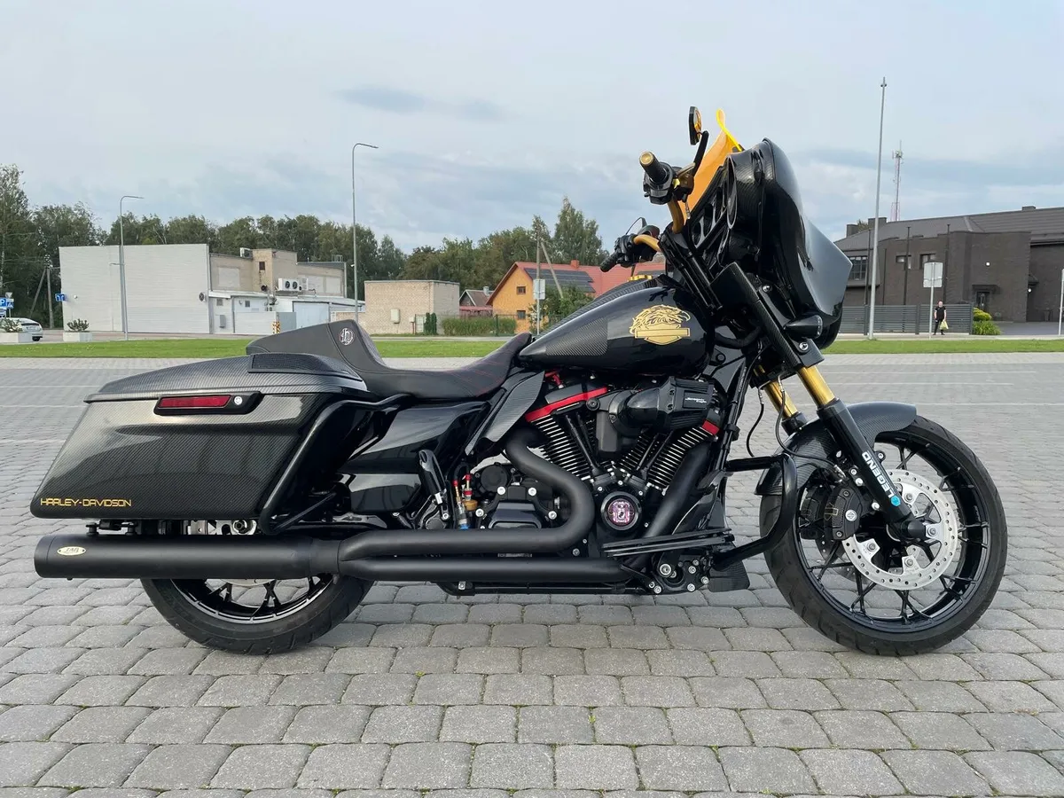 HARLEY DAVIDSON STREET GLIDE  🖤 - Image 3