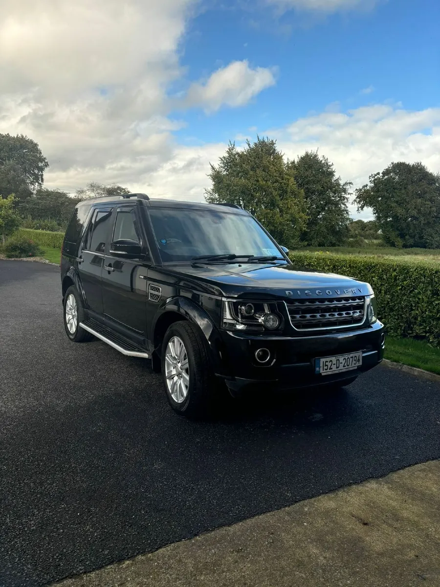 2015 Land Rover Discovery 4 • Crew Cab 5-Seater • - Image 2