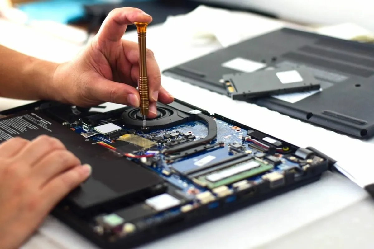 LAPTOP TABLET COMPUTER REPAIR