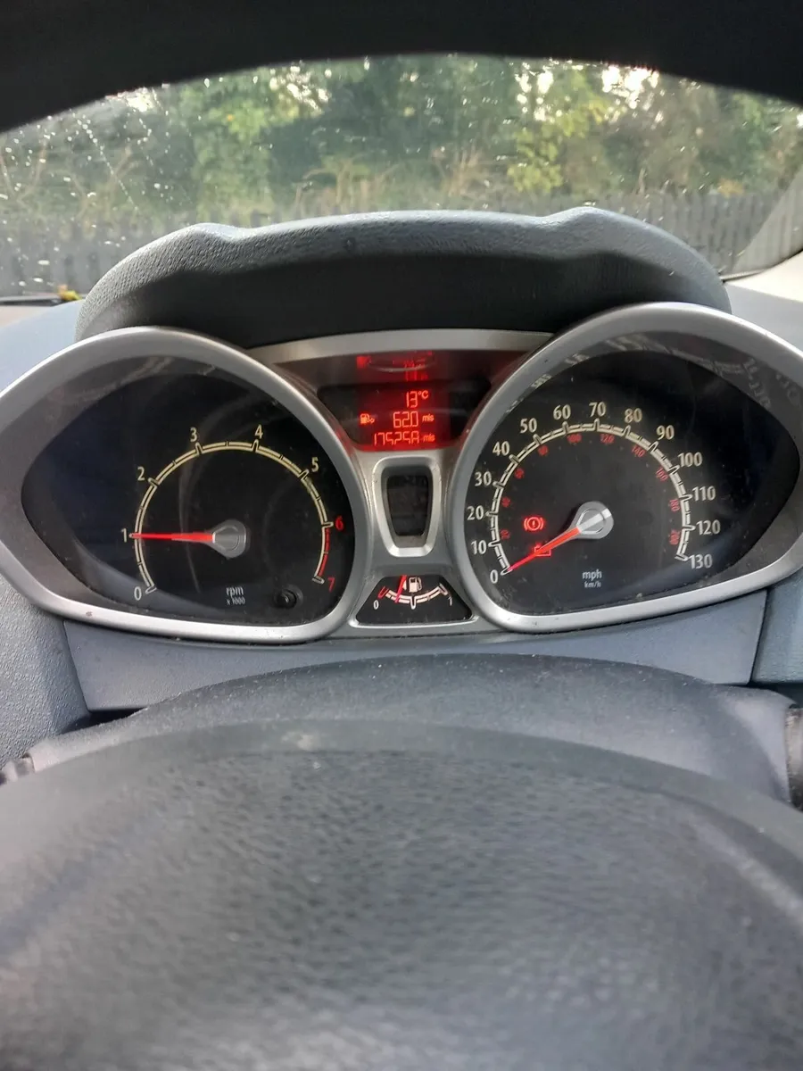 Ford Fiesta 2009 - Image 4