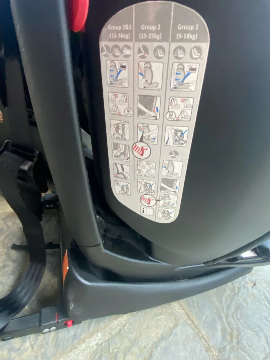 Infasafe car seats - Image 2