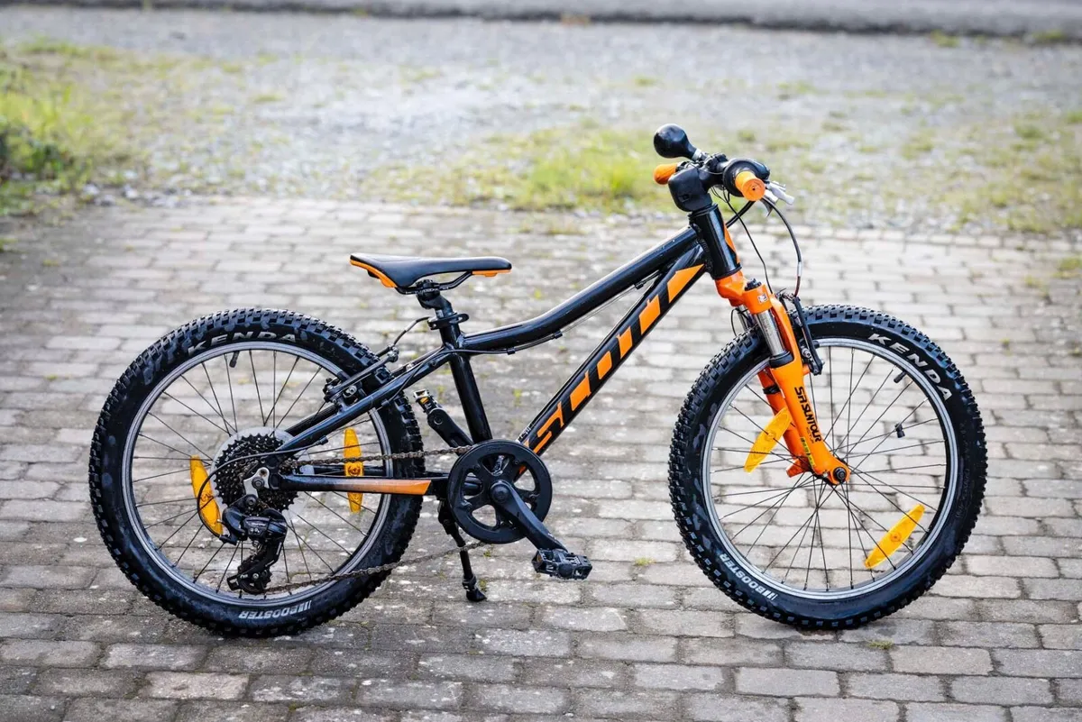 Scott Scale 20 inch Kids Bike - Image 1