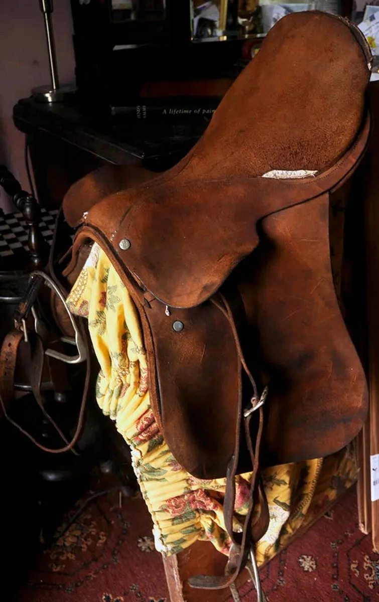 2 Vintage Leather Riding Saddles Equestrian - Image 4