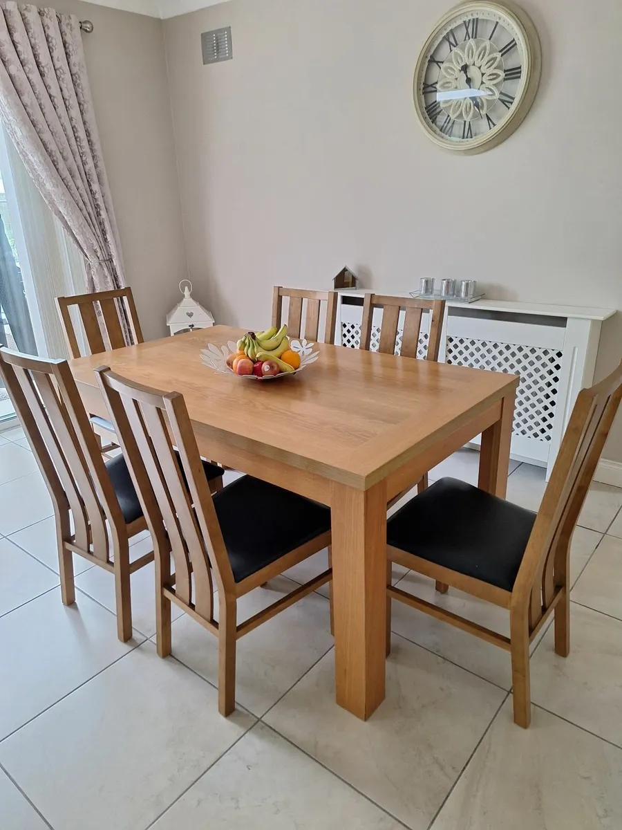 Table and Chairs - Image 2