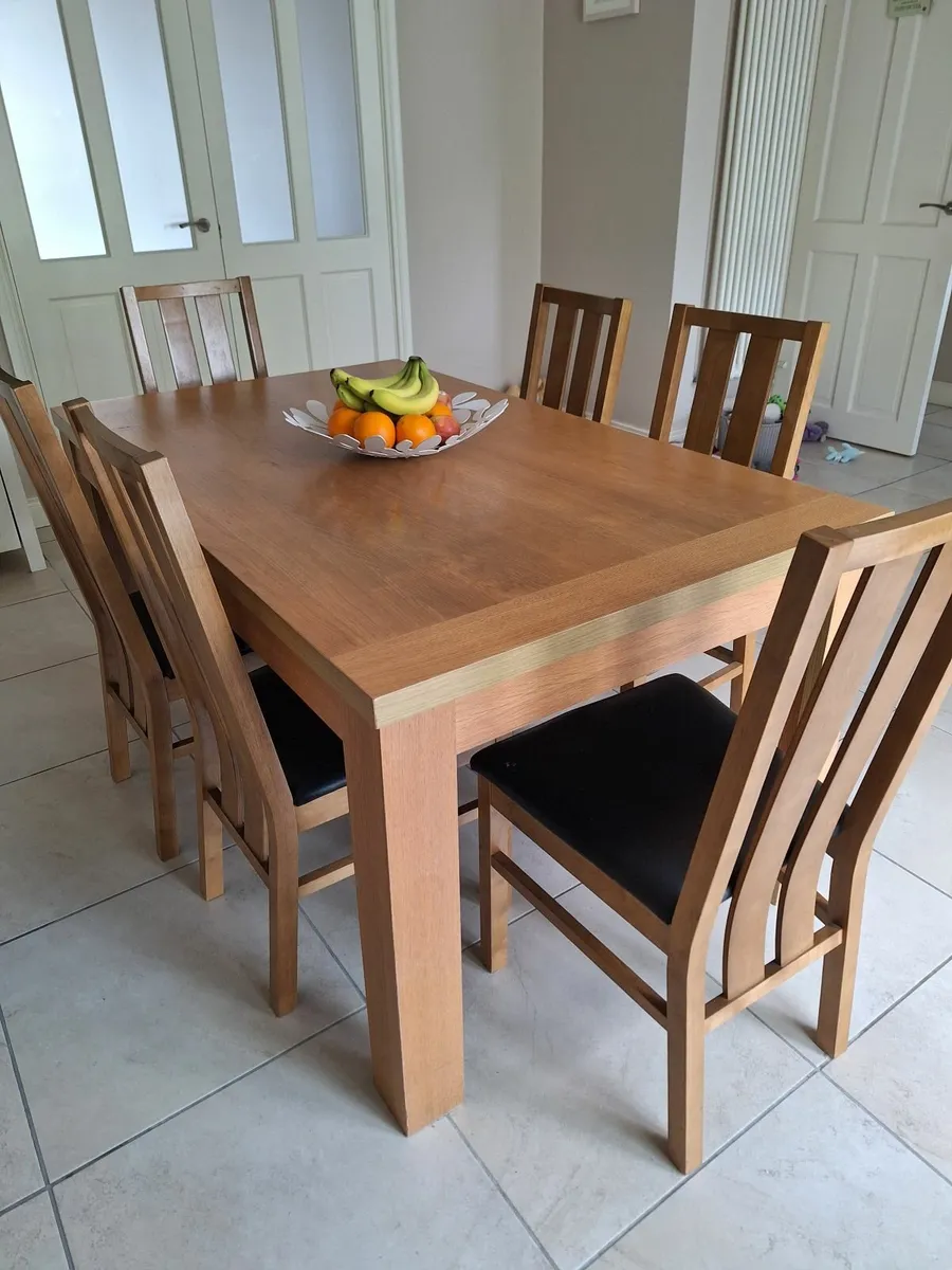 Table and Chairs - Image 3