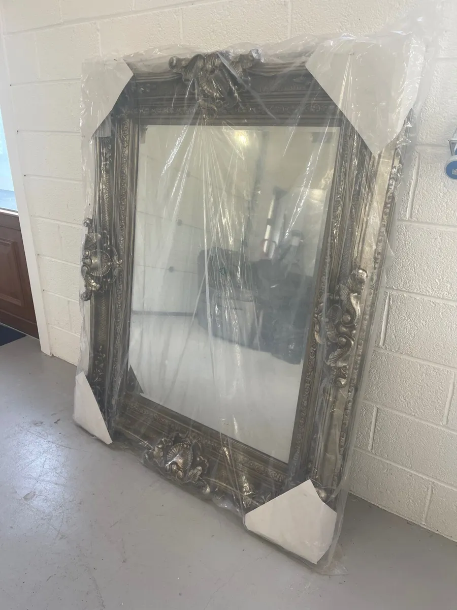 CARVED LOUIS MIRROR - Image 1