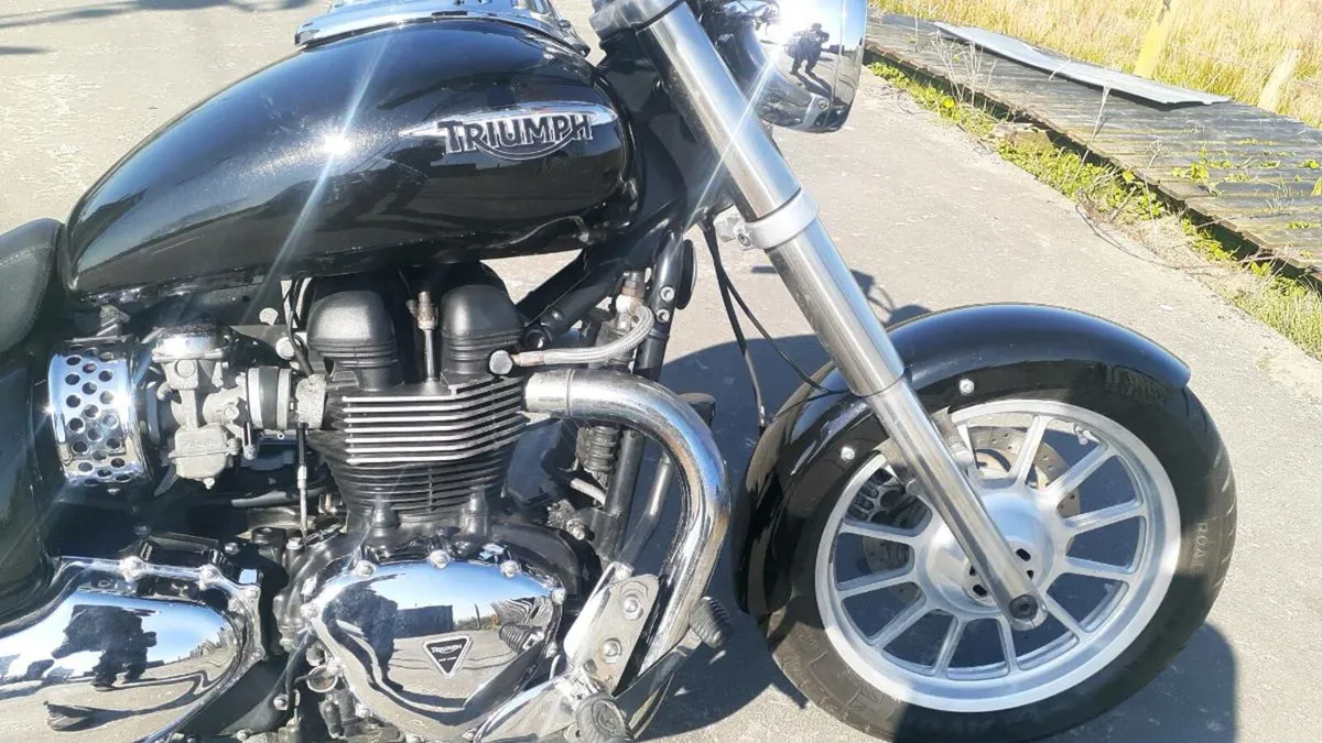 Triumph America 201p - Image 4