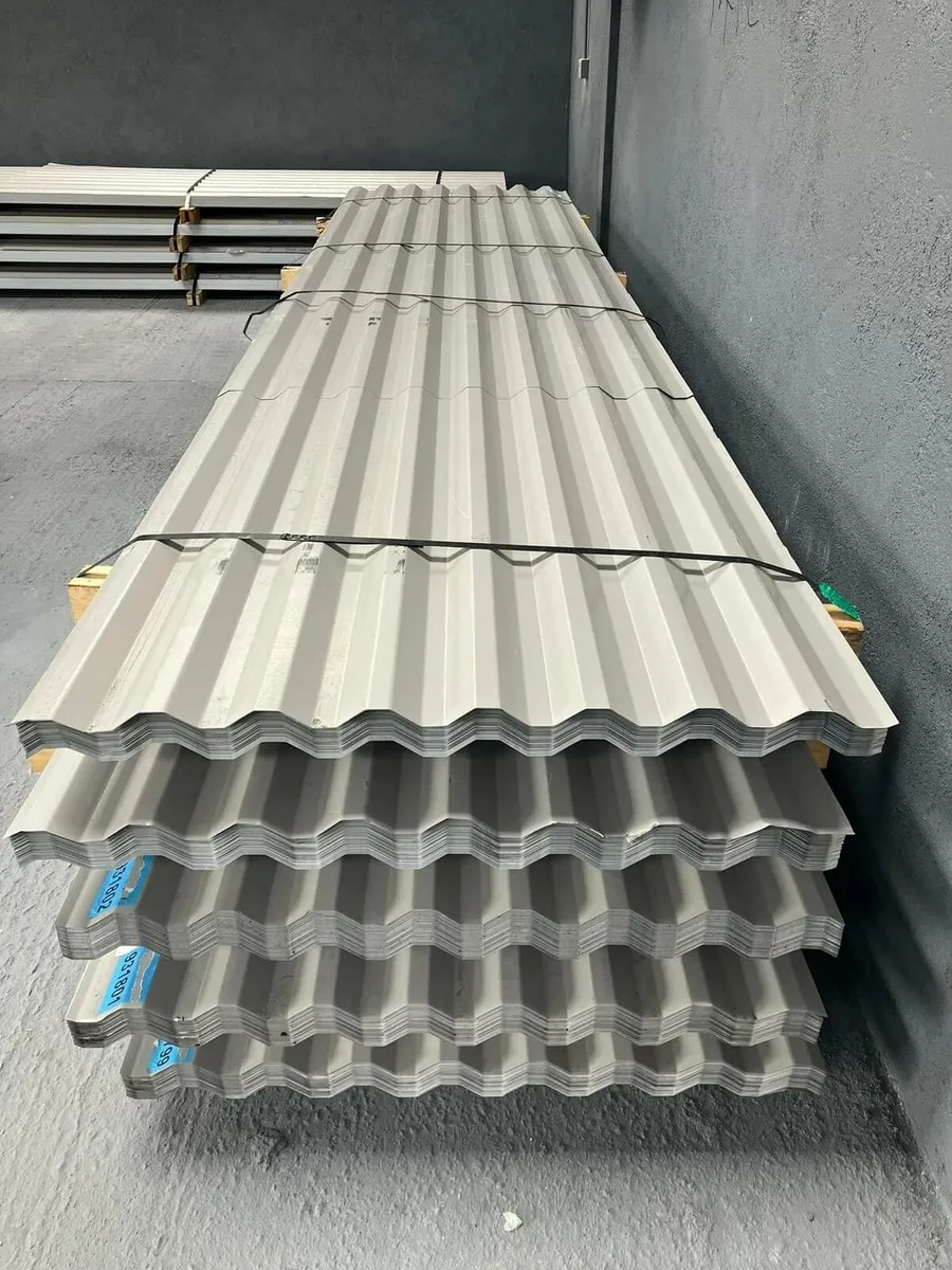 Roof sheeting & side sheeting box & corrugated €3f - Image 3