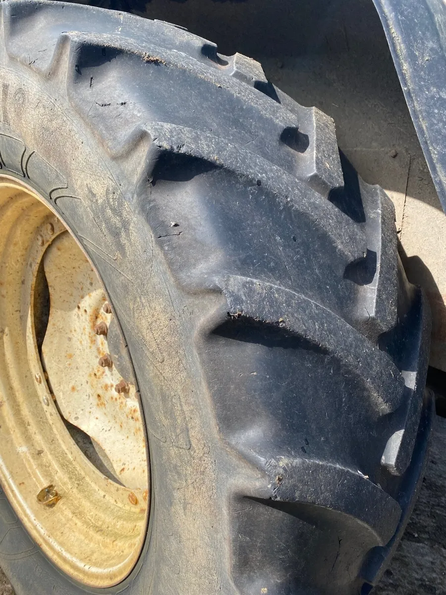 Continental 600 / 65 R 38 tractor tyres - Image 3