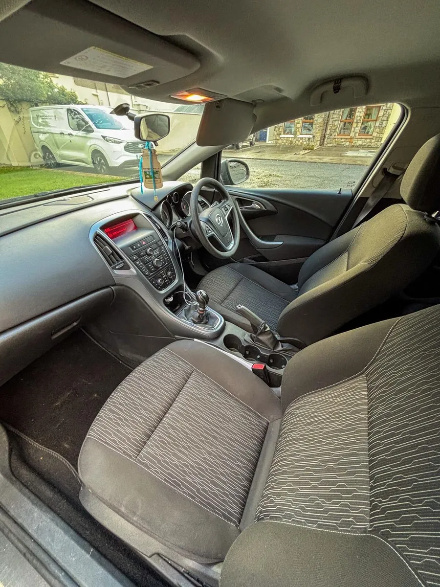 2014 Vauxhall Astra - Image 3