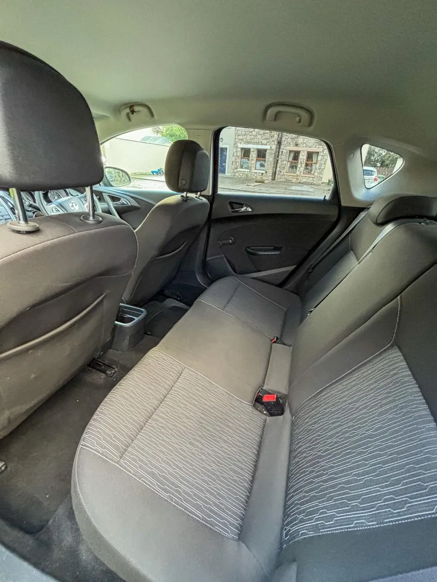2014 Vauxhall Astra - Image 4