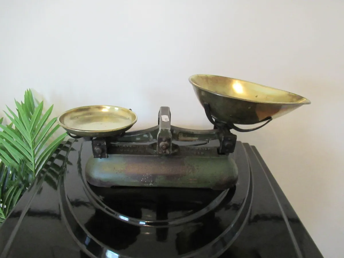 antique vintage weighing scales brass cottage shop - Image 4