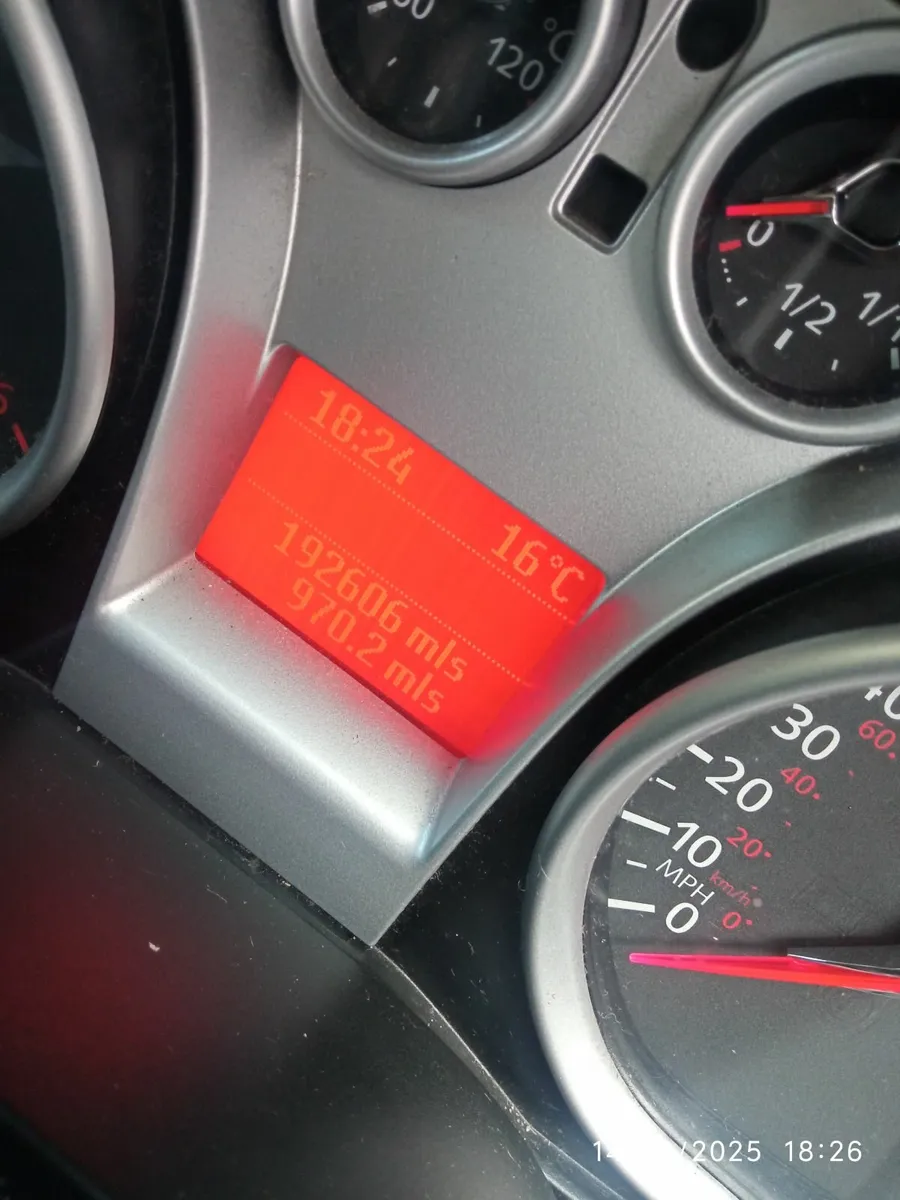 Ford Focus 2010 - Image 4