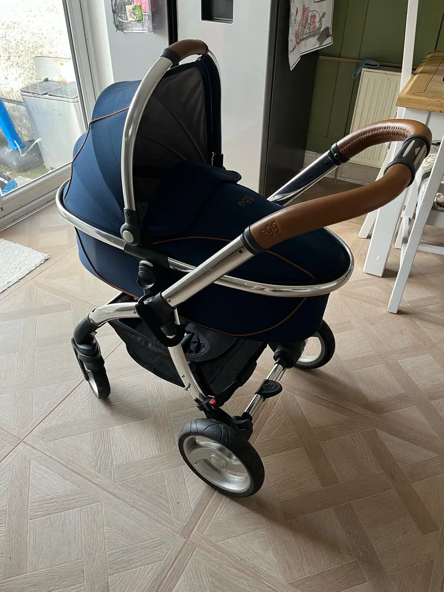 Egg stroller - Image 1