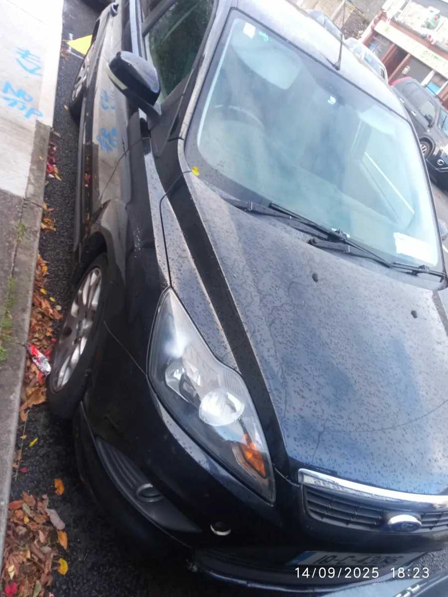 Ford Focus 2010 - Image 1