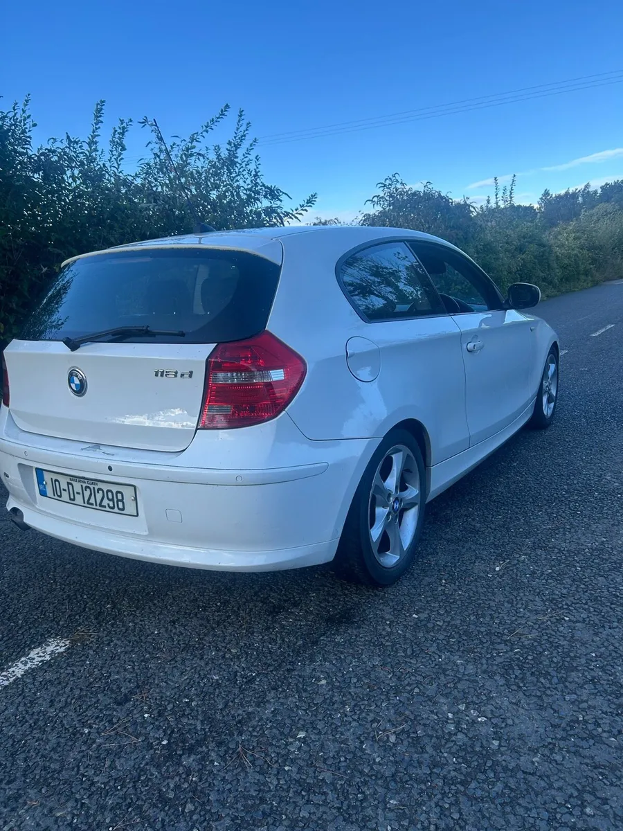BMW 1 series 118d - Image 2
