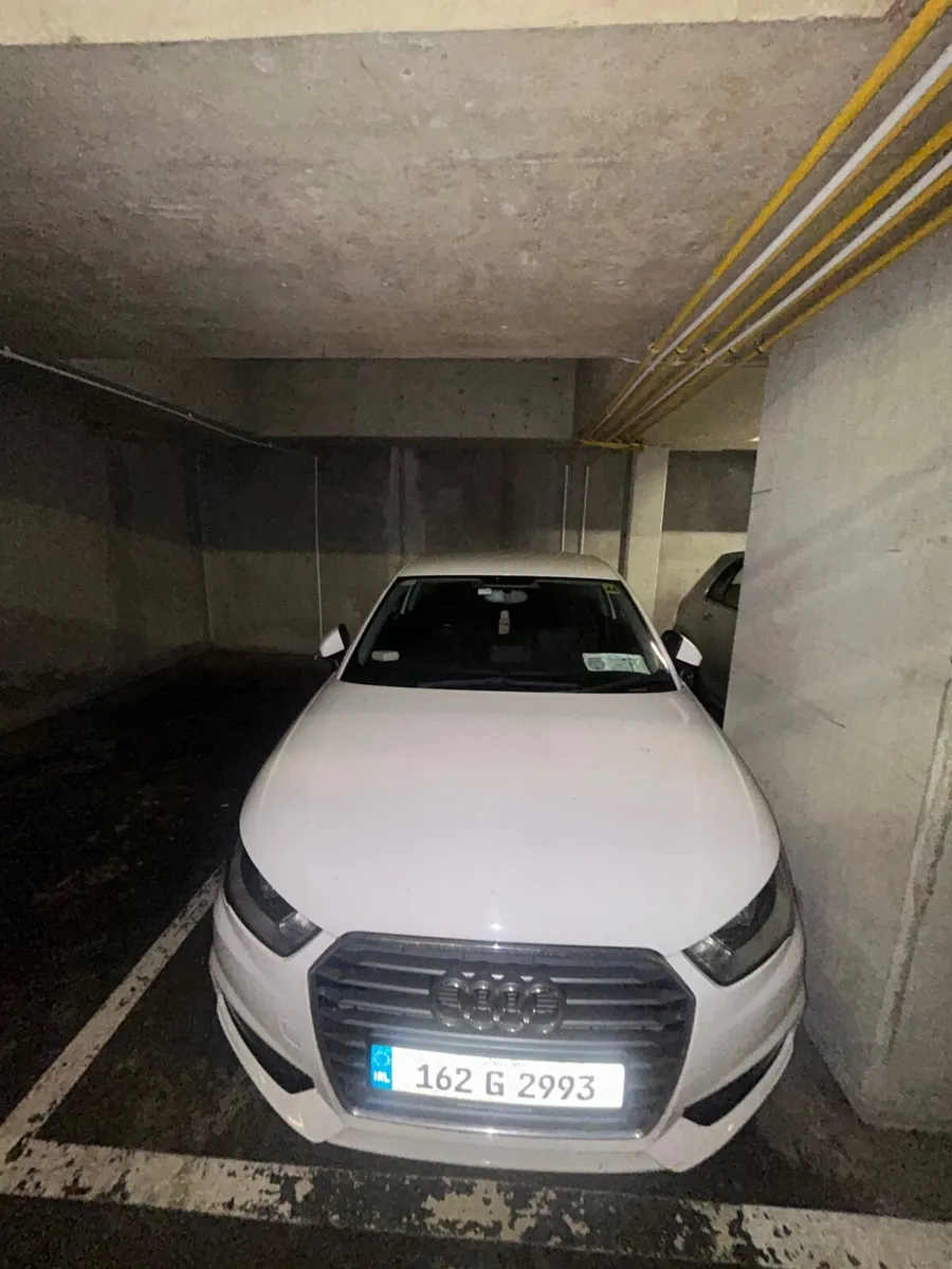 Audi A1 2016 - Image 2