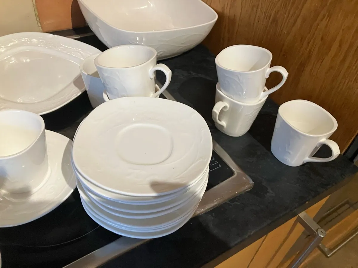 Crockery - Image 4