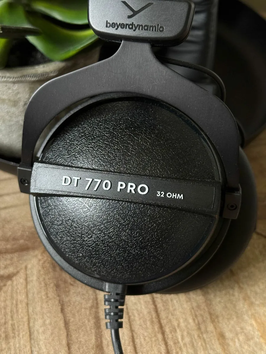 Beyerdynamic DT 770 PRO Studio Headphones - 32 Ohm - Image 1