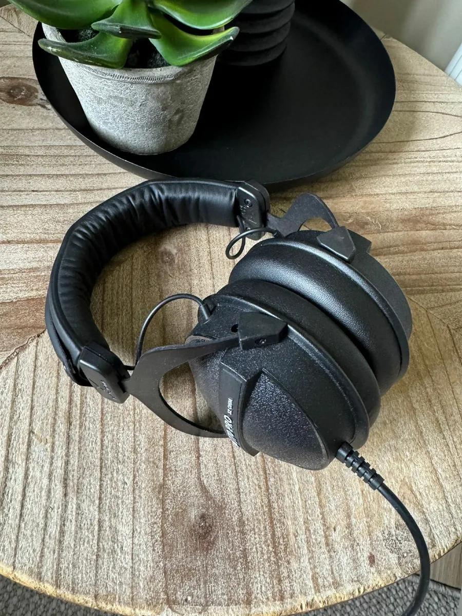 Beyerdynamic DT 770 PRO Studio Headphones - 32 Ohm - Image 4