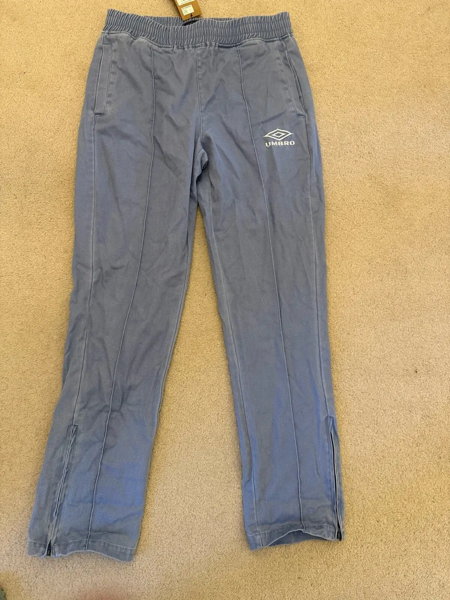 Men’s Umbro Trousers - Oasis style - Image 1
