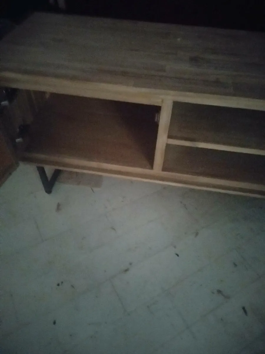 House clearance every thing to go - Image 1